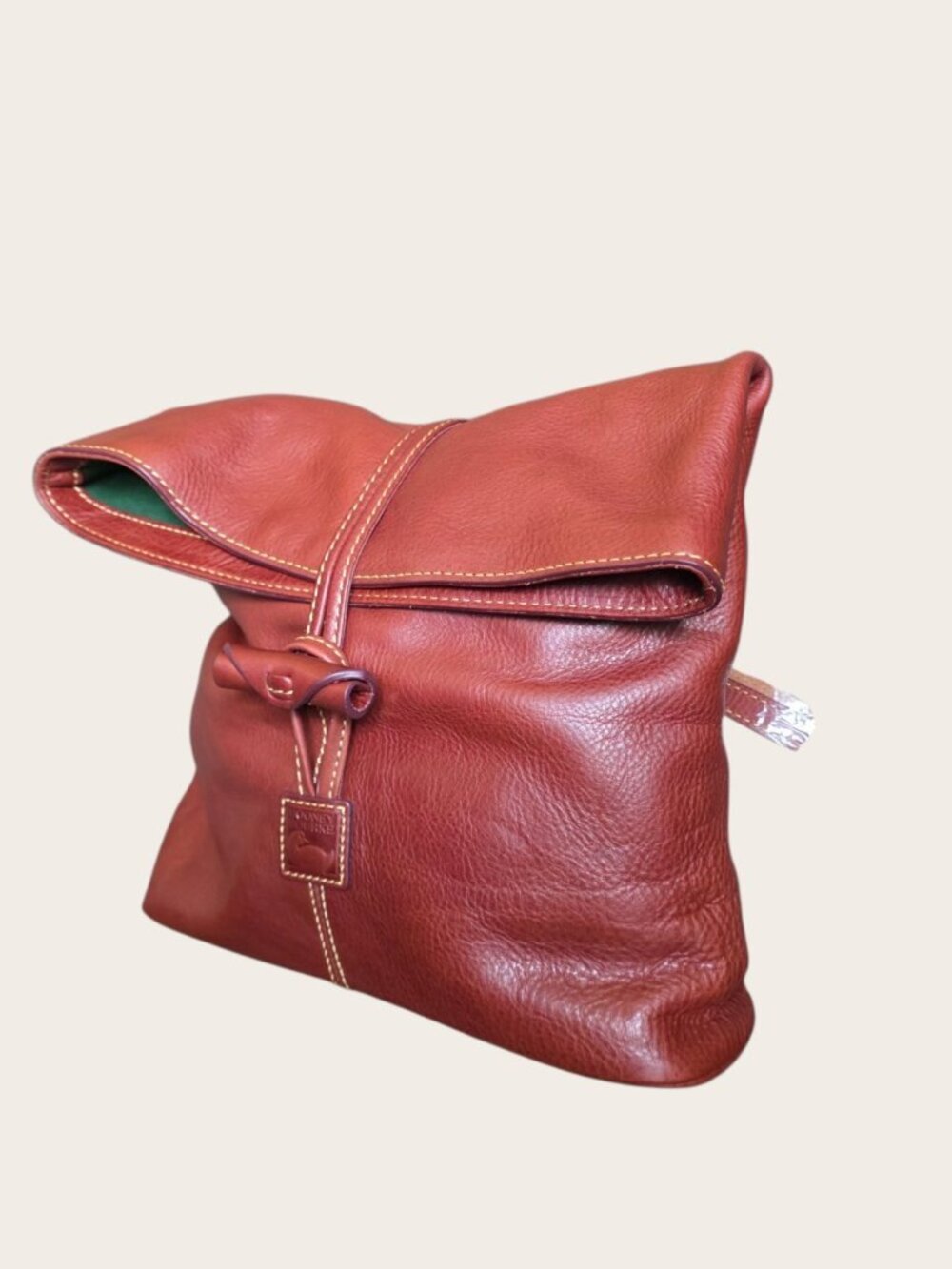 Medium Toggle Crossbody Chestnut Italian Leather - Picture 4 of 16